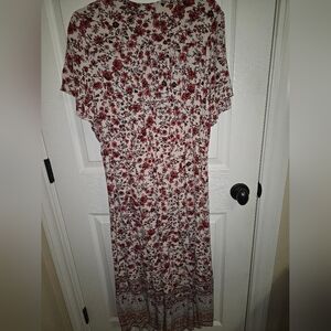 Knox Rose White and Red Casual Sundress with Dolman Sleeves